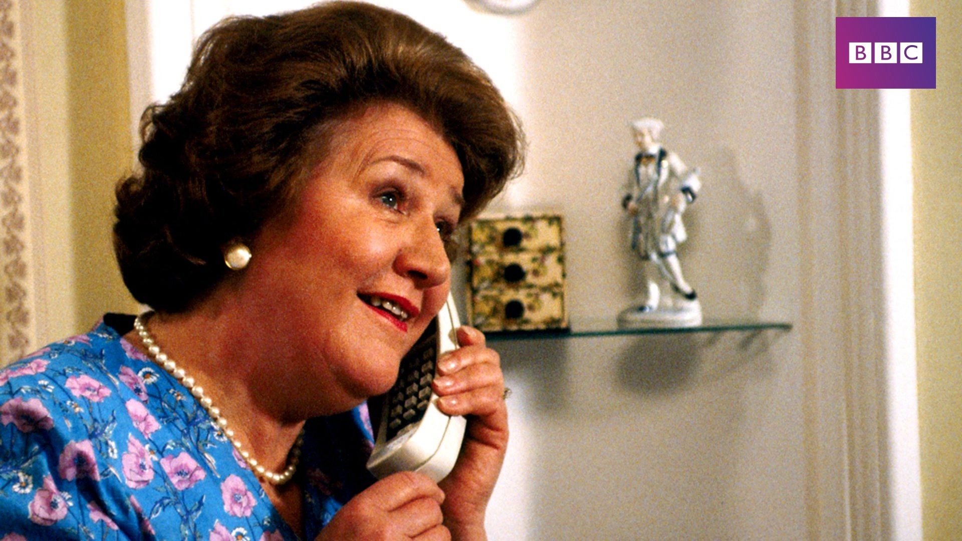 Keeping Up Appearances Season 1 Episode 2 : The New Vicar