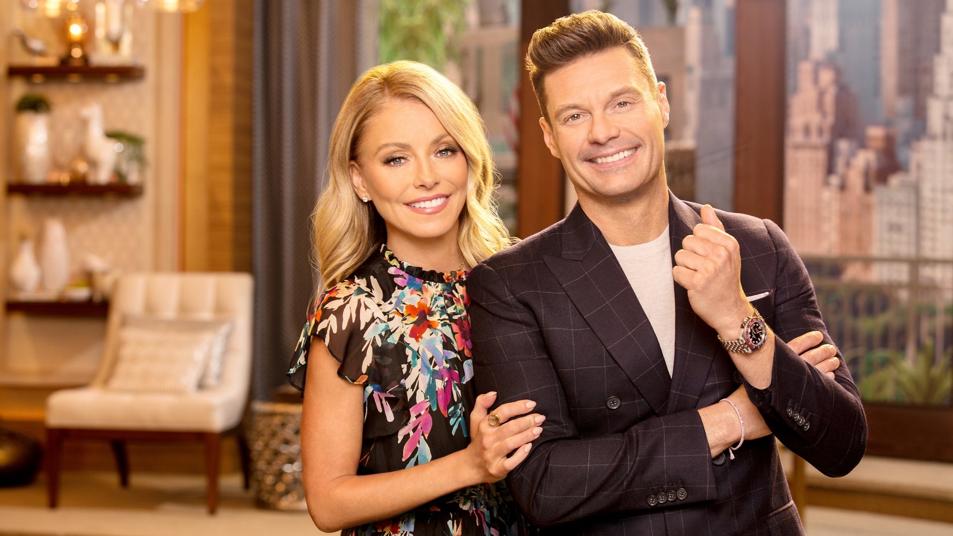 LIVE with Kelly and Mark Season 35 Episode 229 : Maria Menounos, Bethenny Frankel