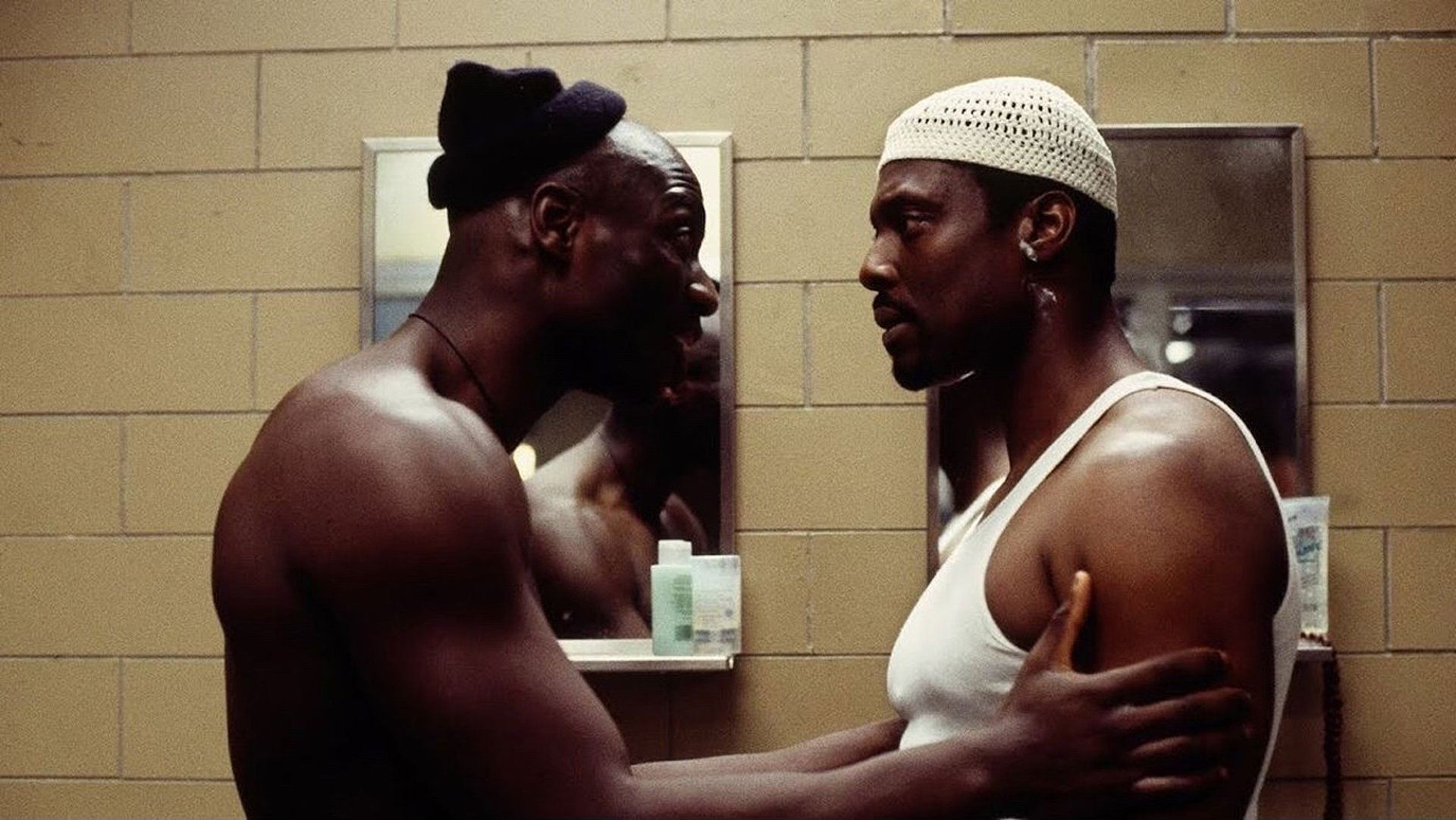 Oz Season 1 Episode 5 : Straight Life