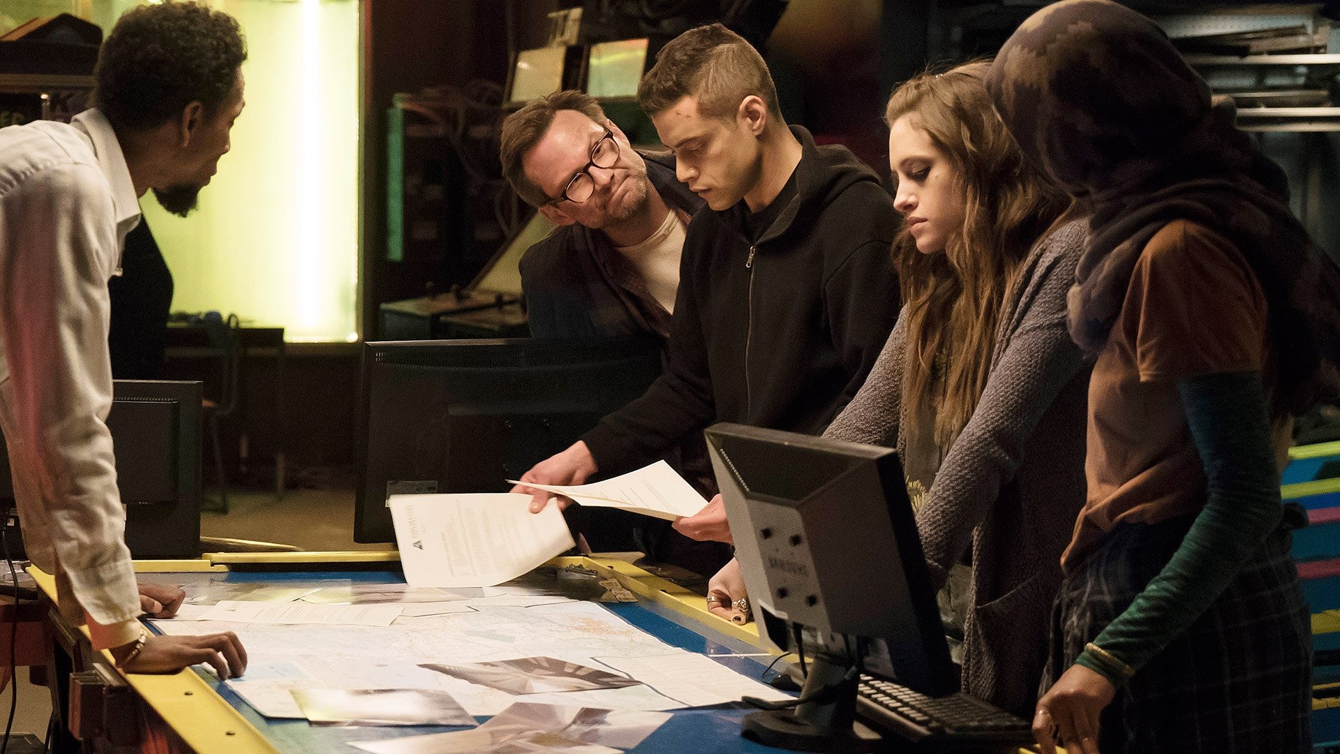 Mr. Robot Season 4 Episode 1 : 401 Unauthorized