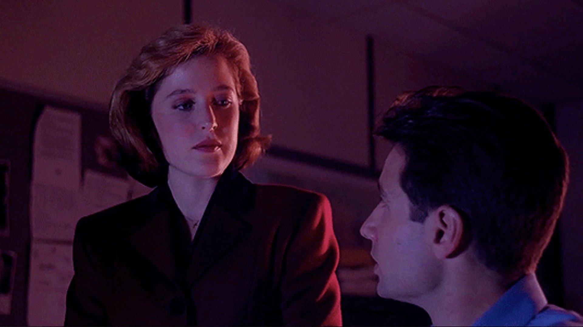The X-Files Season 2 Episode 22 : F. Emasculata