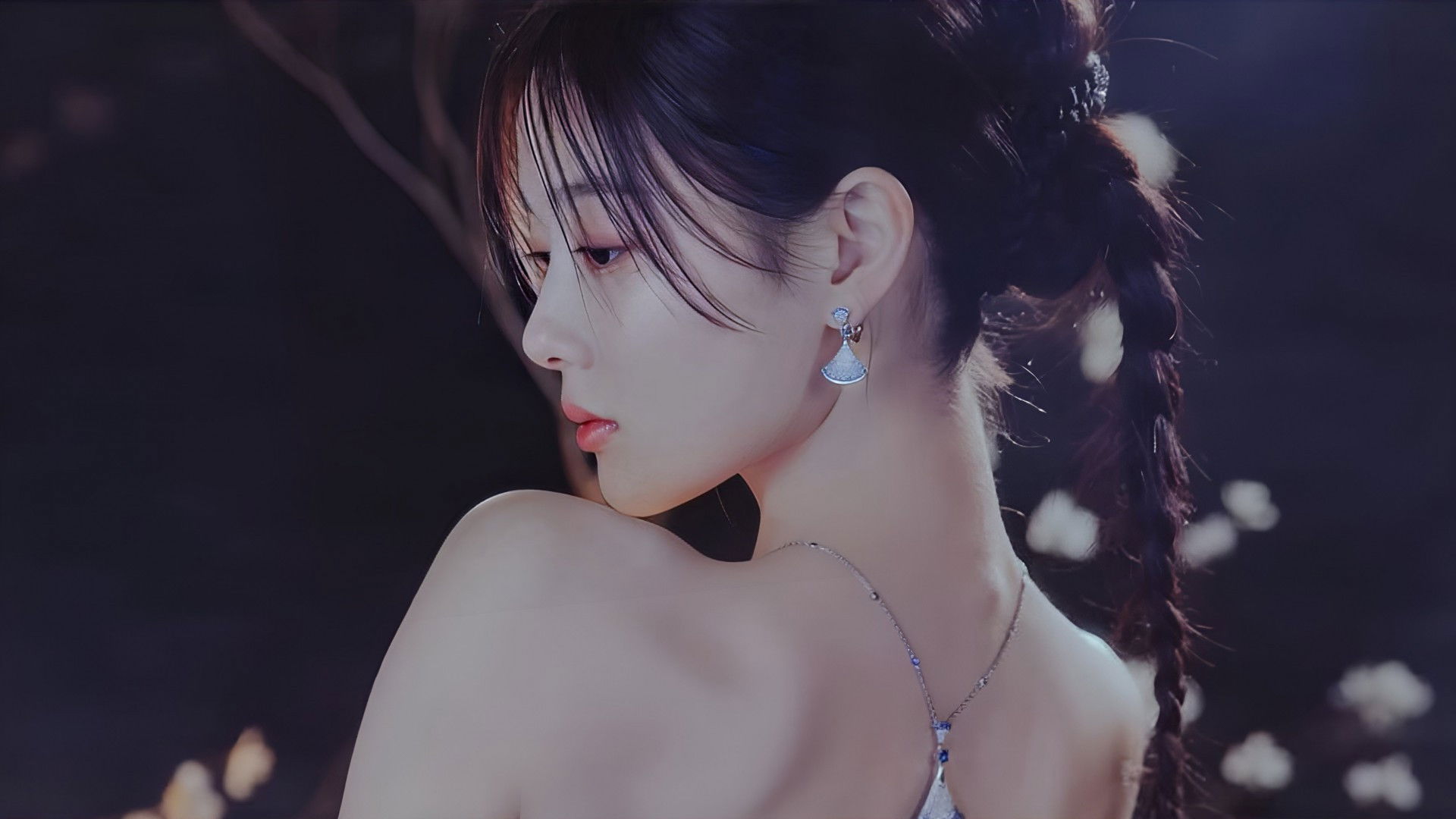 Dear X Season 1 Episode 10 : The Monster in the Mirror