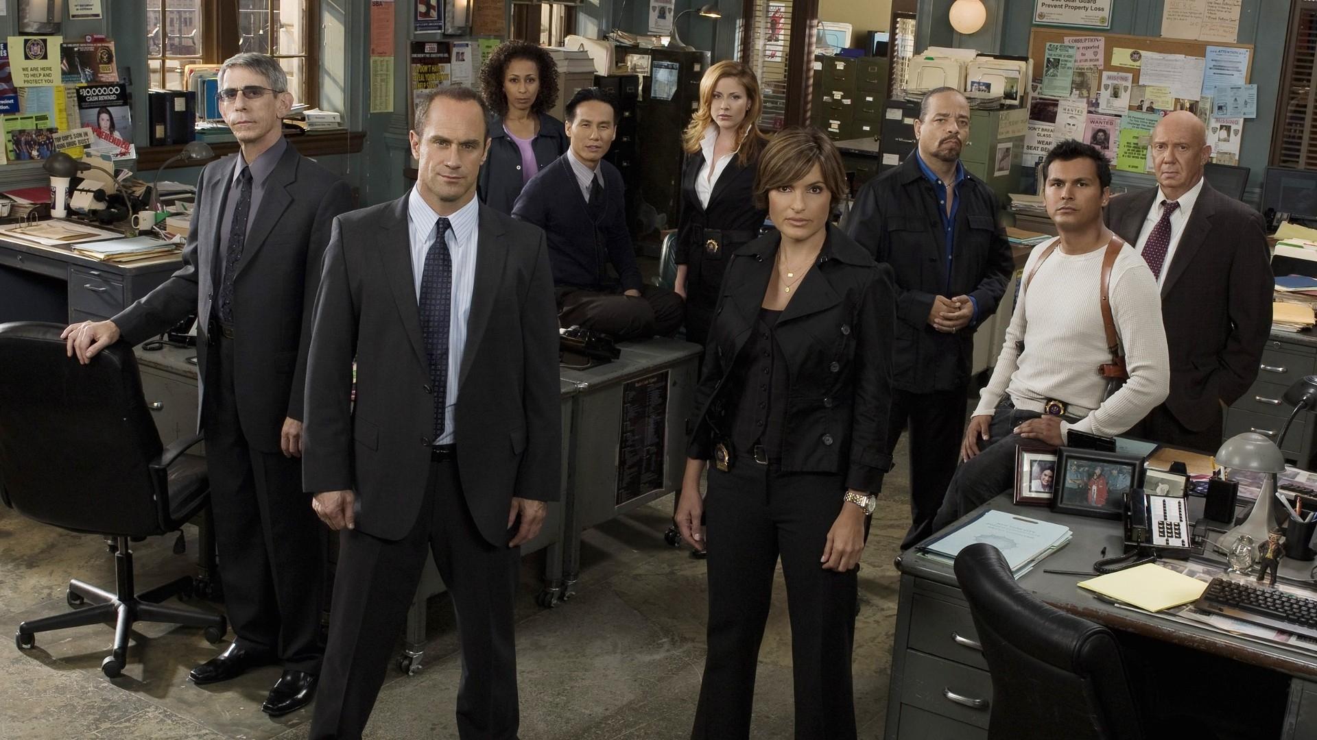 Law & Order: Special Victims Unit Season 17 Episode 11 : Townhouse Incident