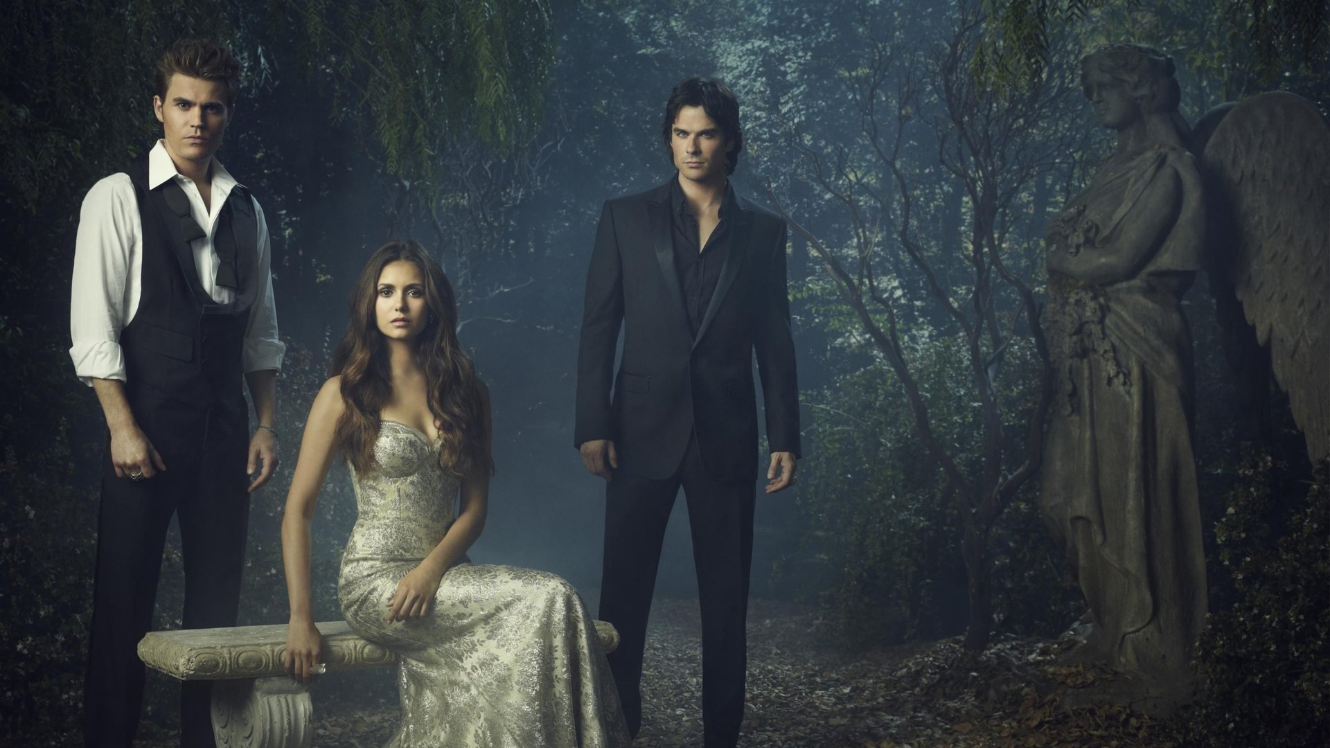 The Vampire Diaries Season 2 Episode 7 : Masquerade