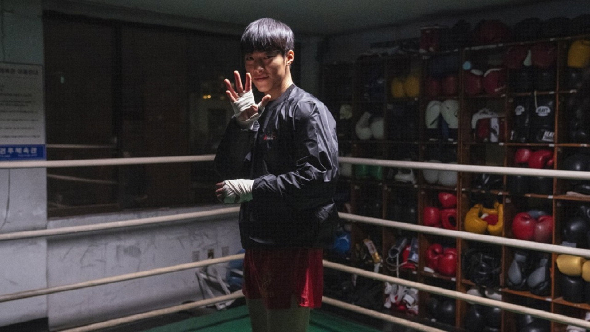 Bloodhounds Season 2 Episode 1 : Episode 1