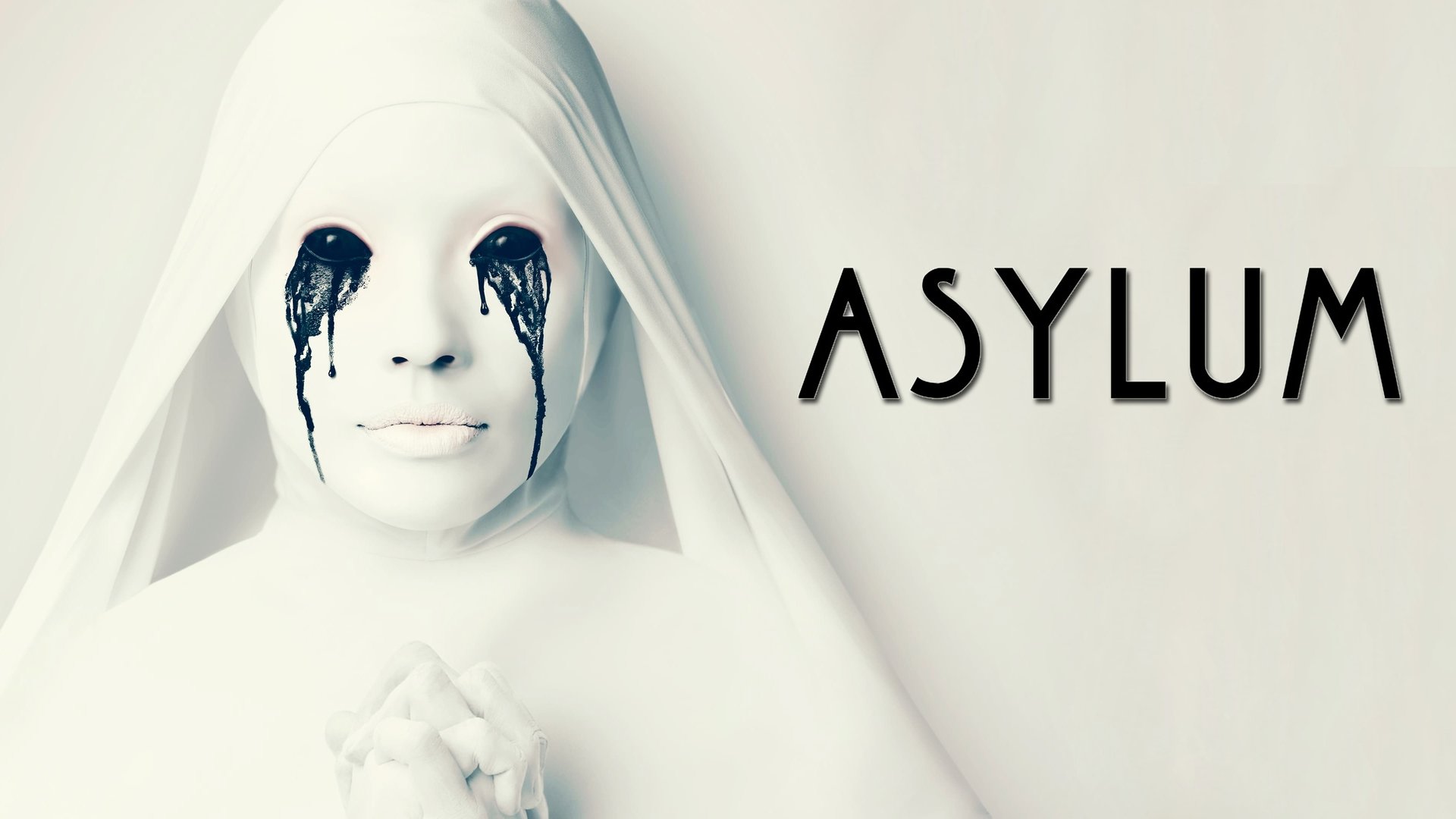 American Horror Story Season 4 Episode 1 : Monsters Among Us