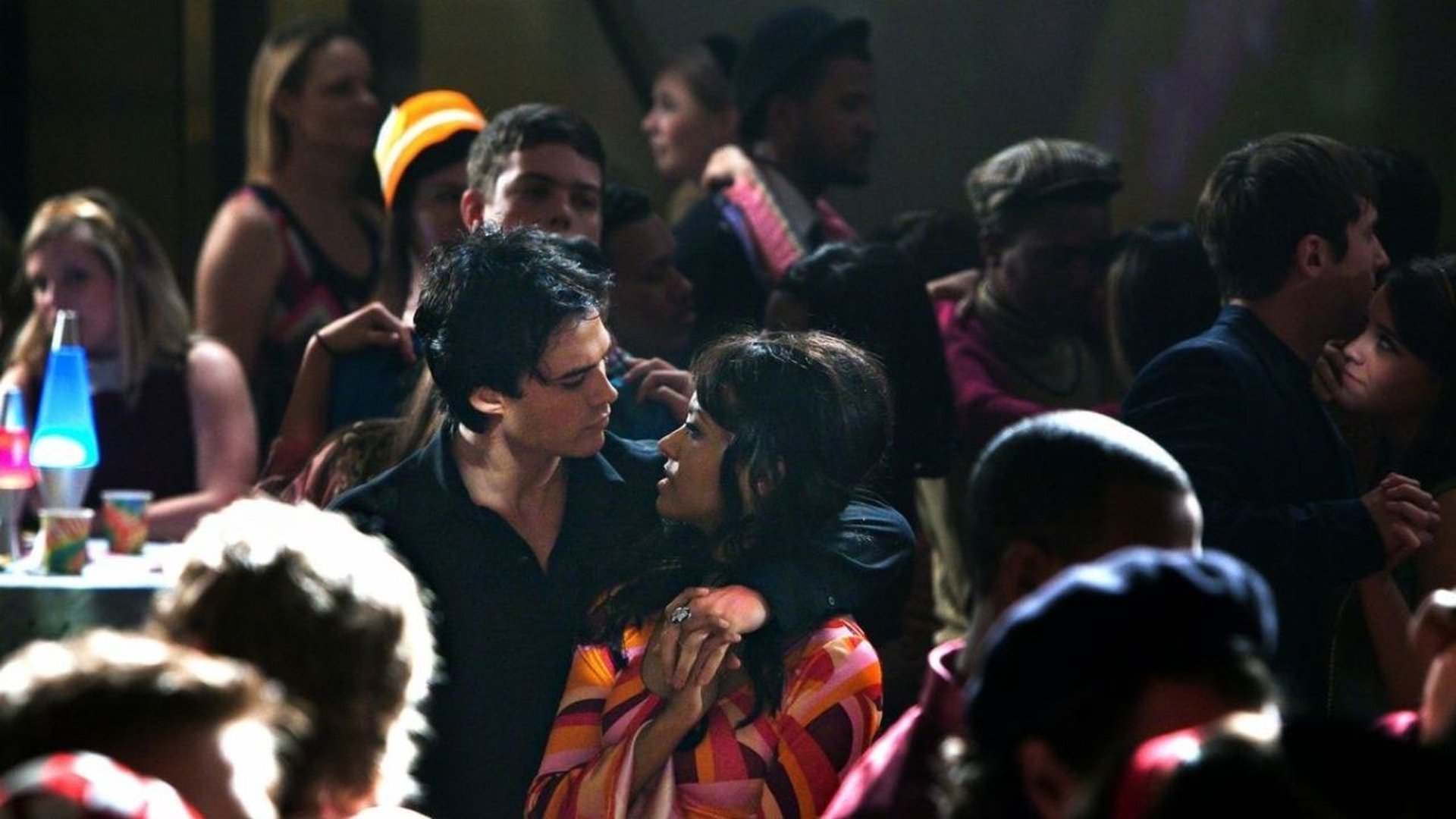 The Vampire Diaries Season 2 Episode 15 : The Dinner Party