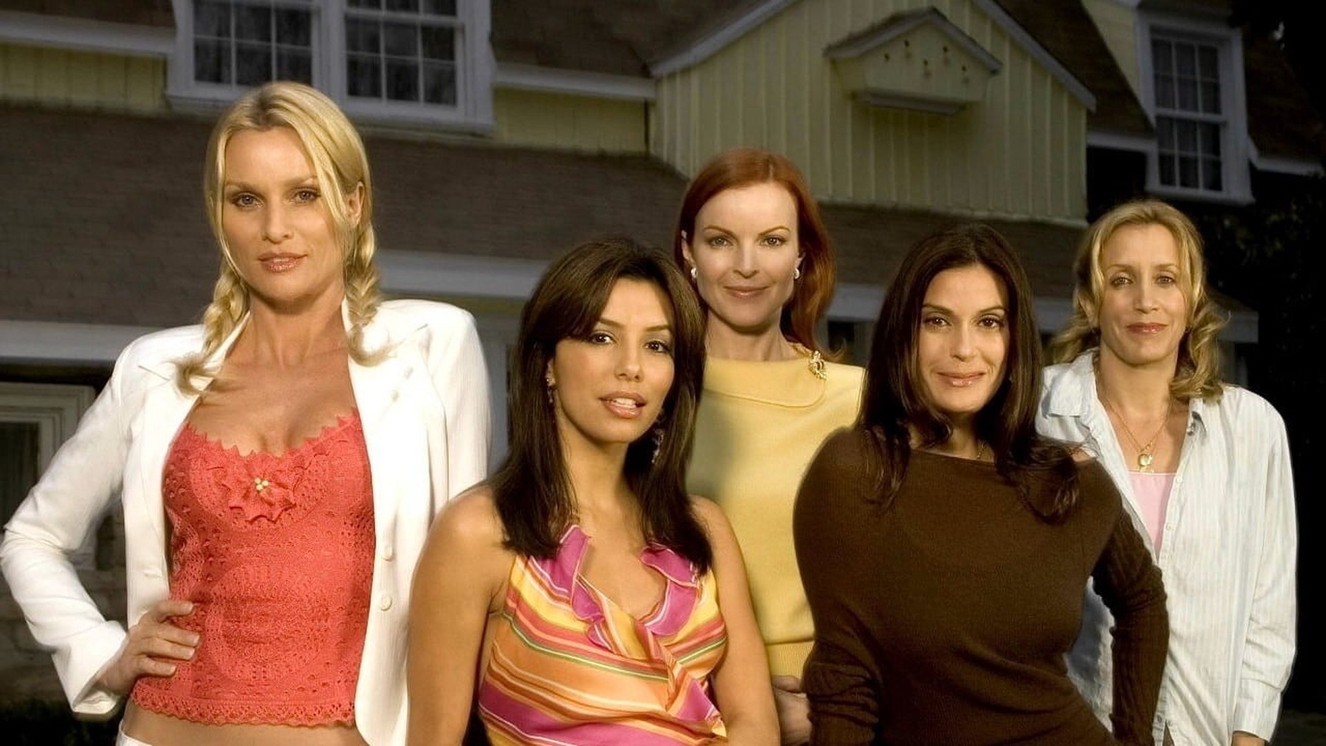Desperate Housewives Season 2 Episode 3 : You'll Never Get Away from Me