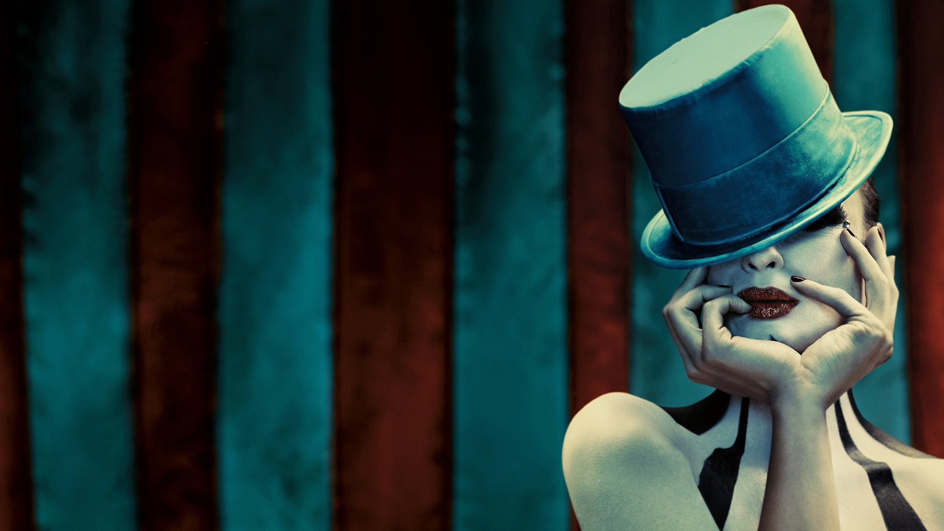 American Horror Story Season 1 Episode 8 : Rubber Man