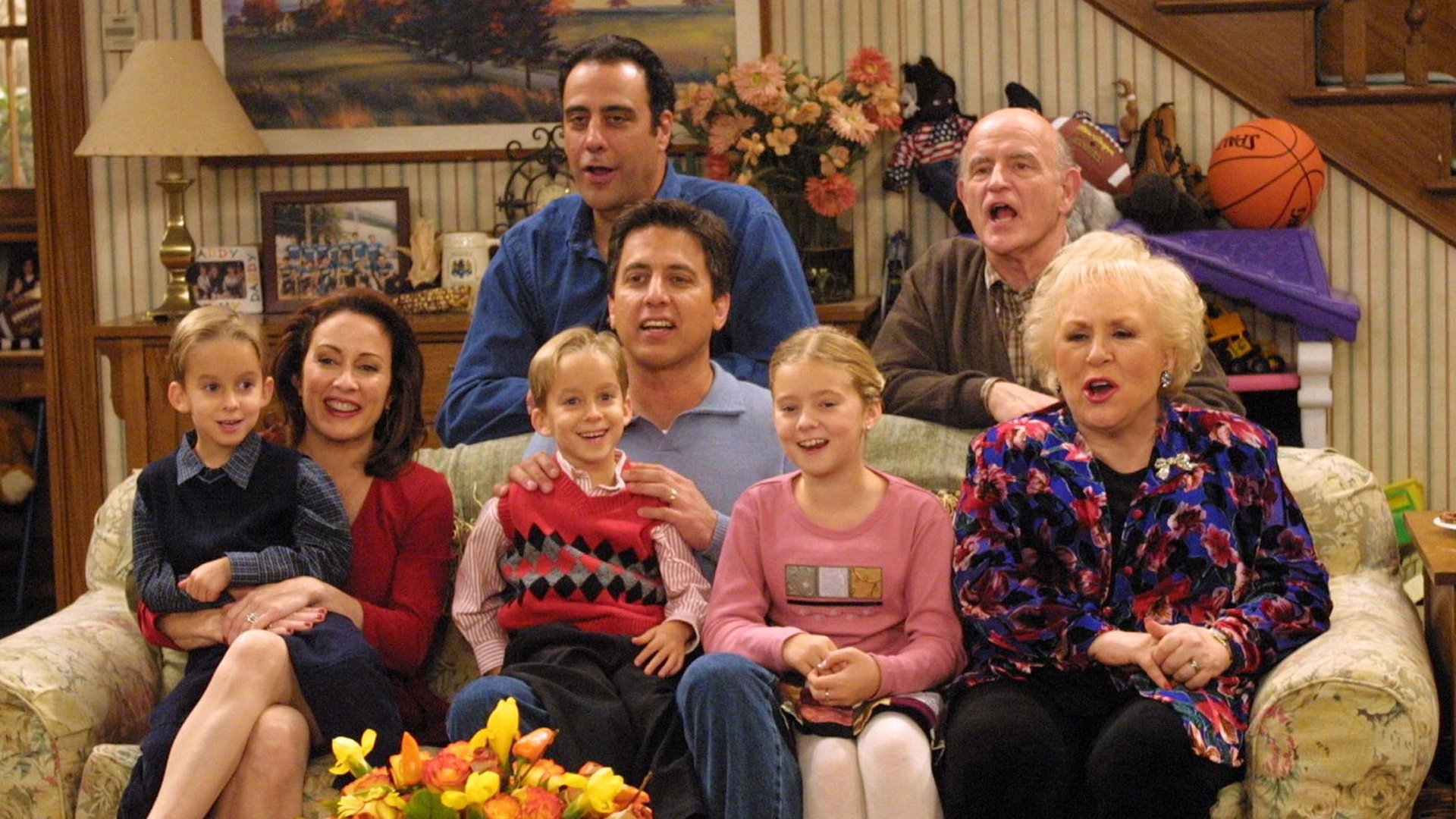 Everybody Loves Raymond Season 6 Episode 16 : Lucky Suit