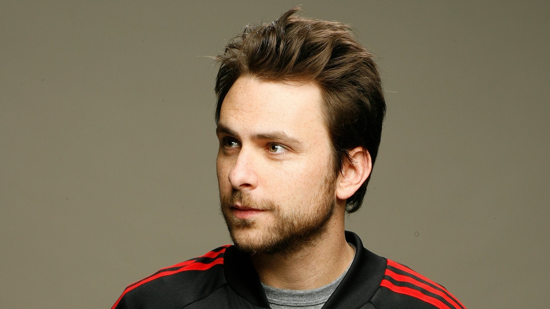 It's Always Sunny in Philadelphia Season 9 Episode 8 : Flowers for Charlie