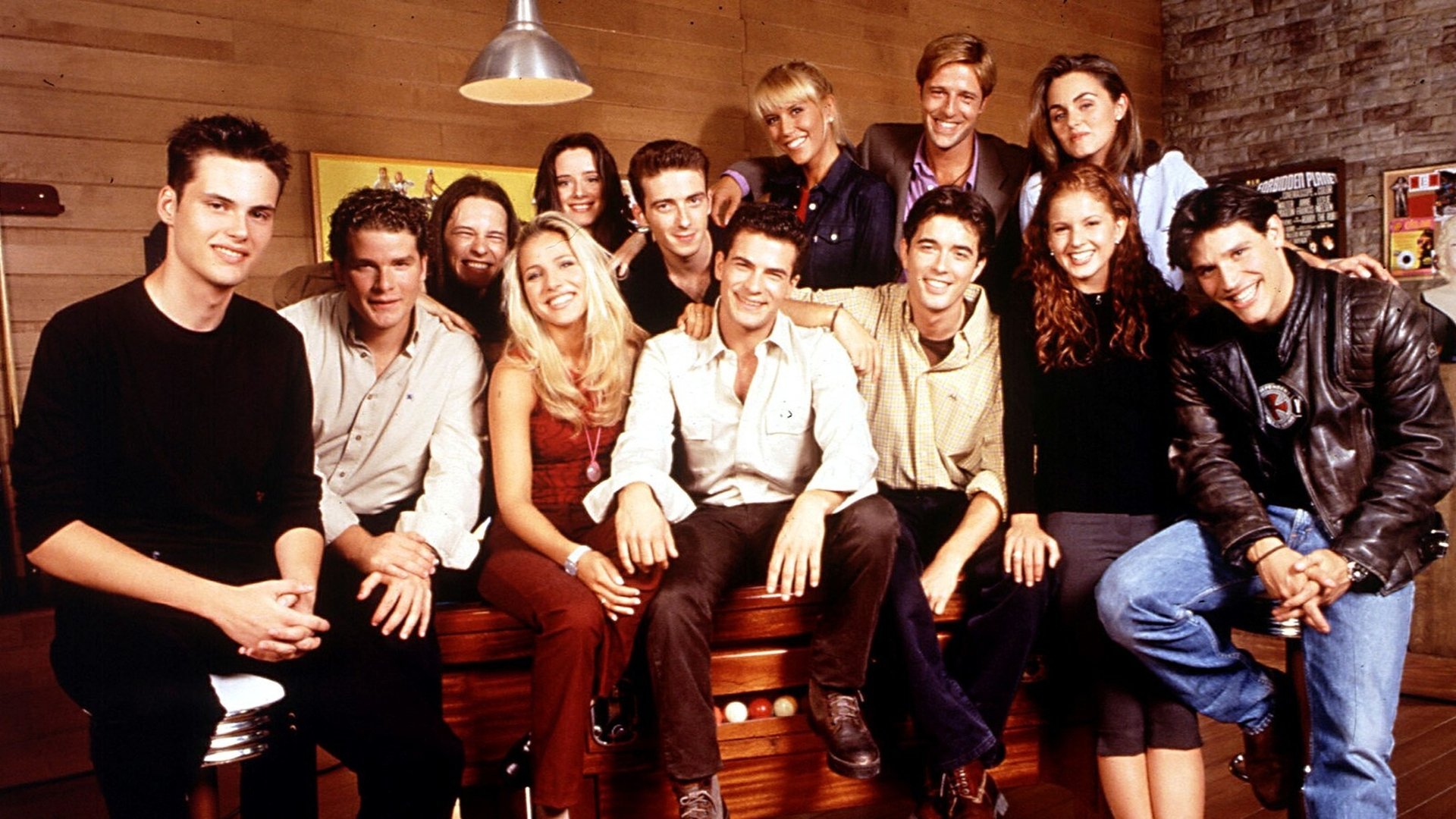 Al salir de clase Season 1 Episode 91 : Familia en venta