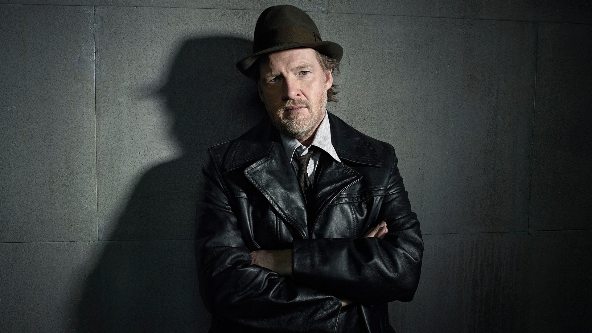 Gotham Season 3 Episode 1 : Mad City: Better to Reign in Hell...