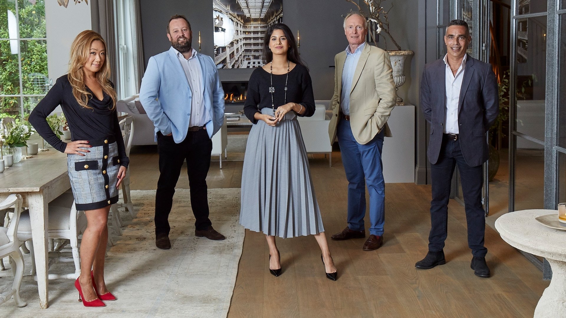 Britain’s Most Expensive Houses Season 1 Episode 1 : Episode 1