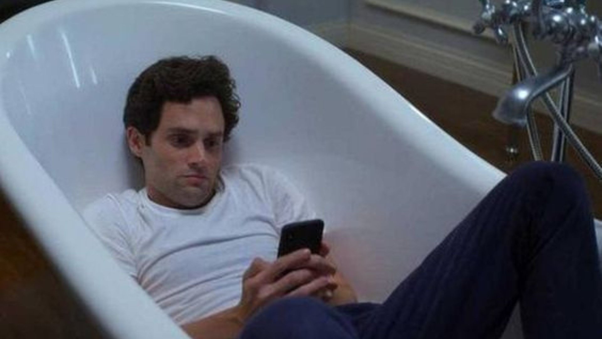 You Season 5 Episode 7 : #JoeGoldberg