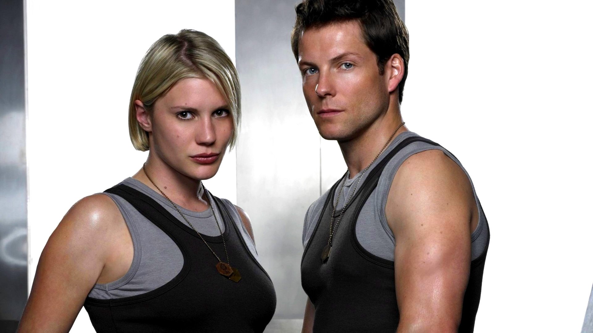 Battlestar Galactica Season 4 Episode 3 : The Ties That Bind