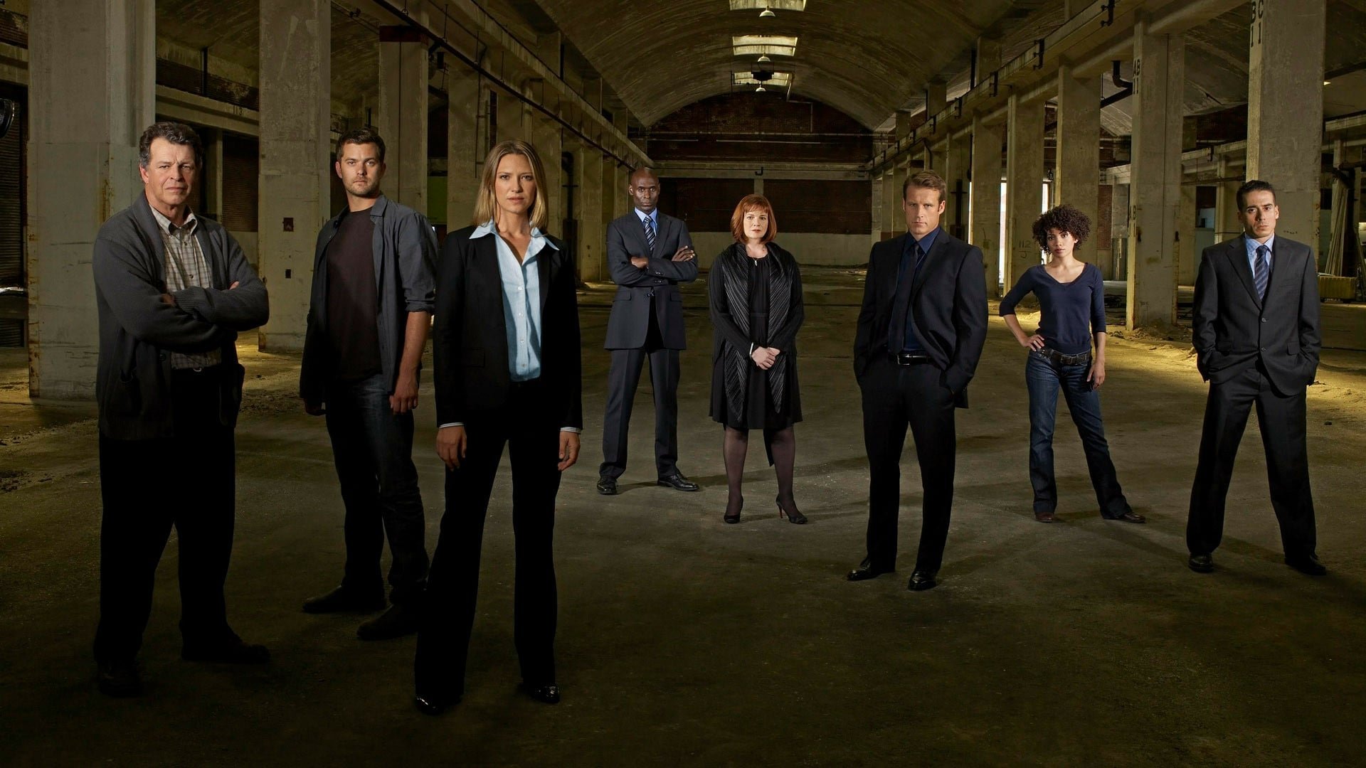 Fringe Season 2 Episode 17 : Olivia. In the Lab. With the Revolver.