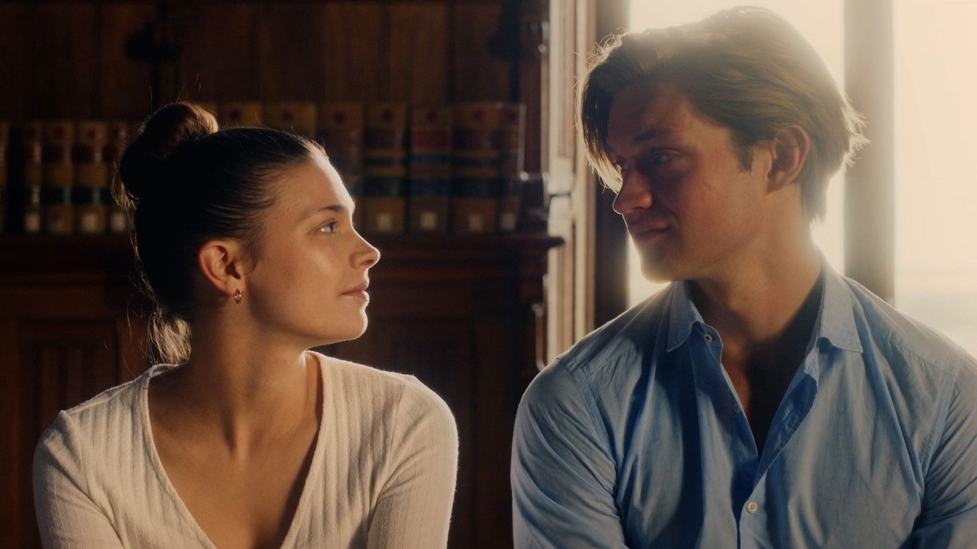 Maxton Hall - The World Between Us Season 1 Episode 2 : Noblesse Oblige