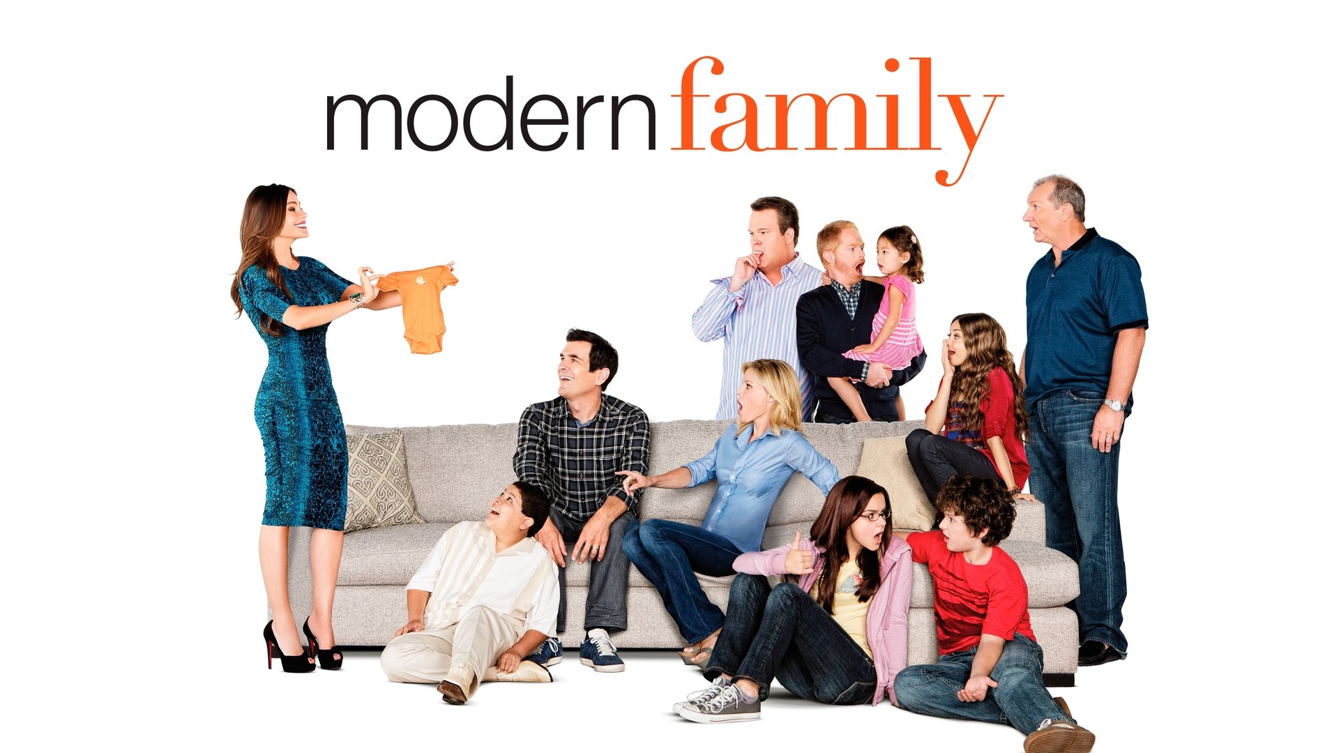 Modern Family Season 6 Episode 6 : Halloween 3: AwesomeLand