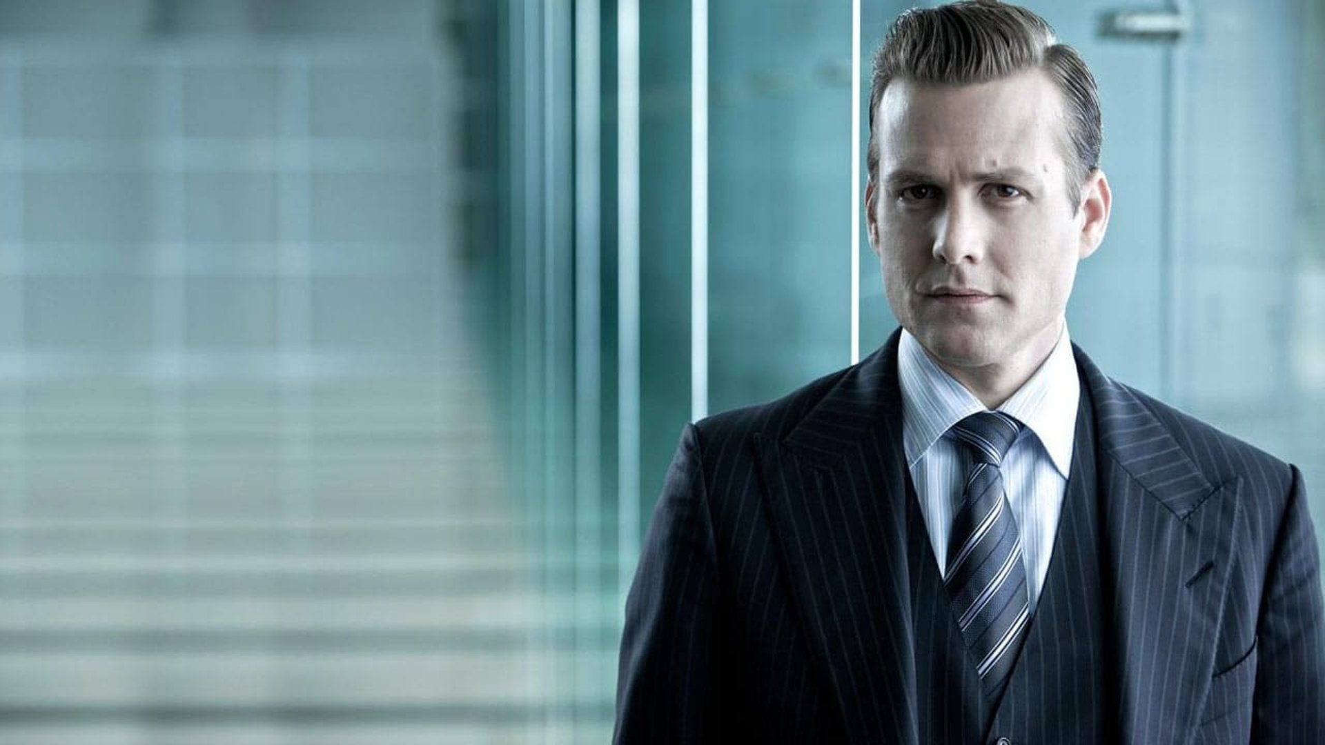 Suits Season 1 Episode 9 : Undefeated