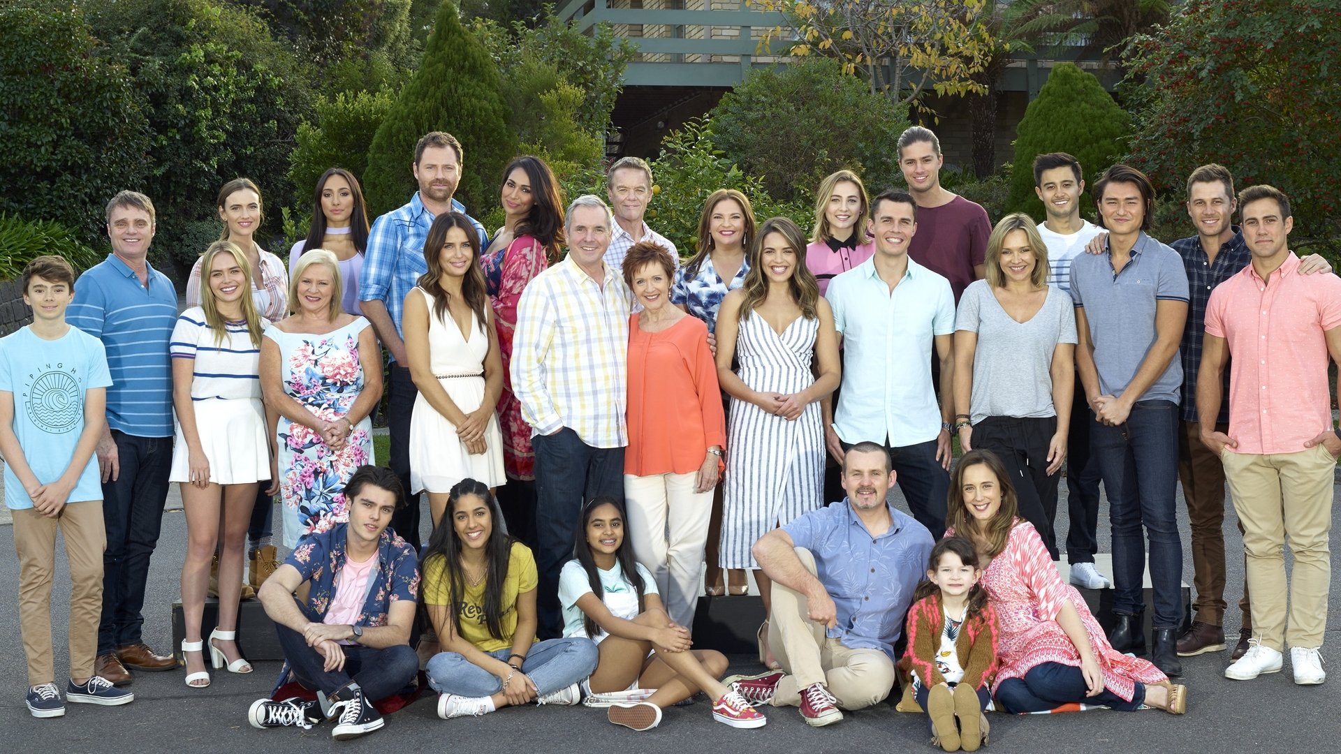 Neighbours Season 2 Episode 153 : Episode 323