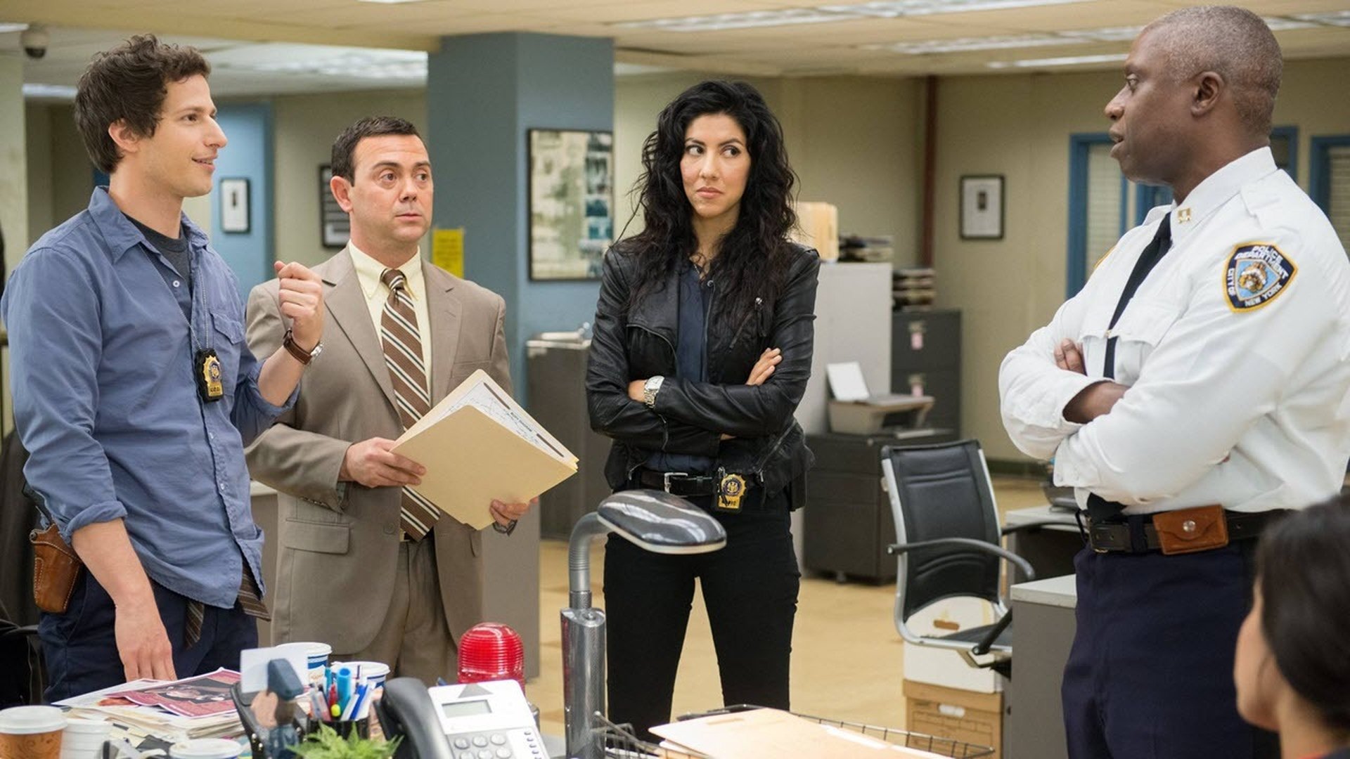 Brooklyn Nine-Nine Season 4 Episode 14 : Serve & Protect