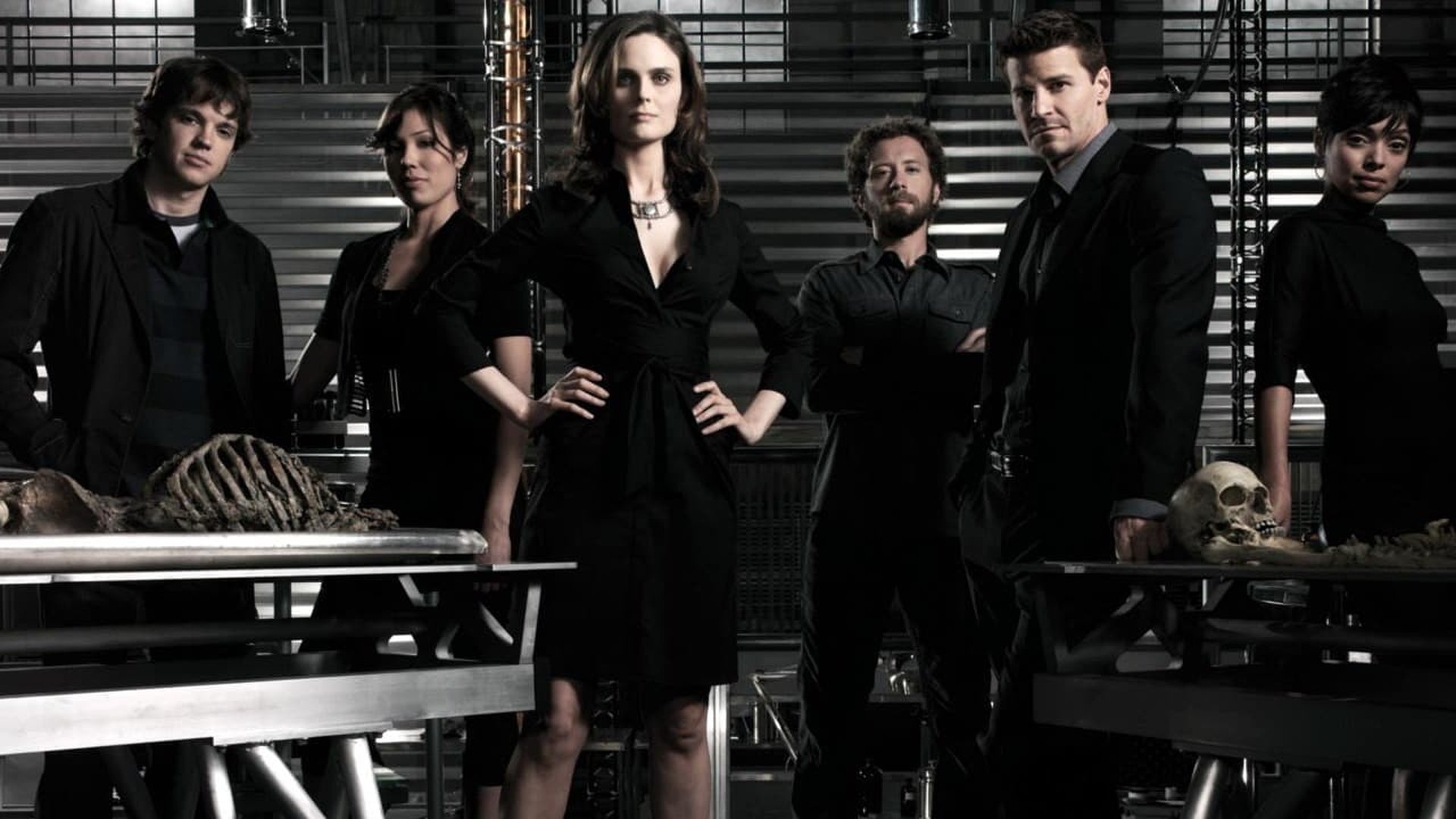 Bones Season 8 Episode 12 : The Corpse on the Canopy