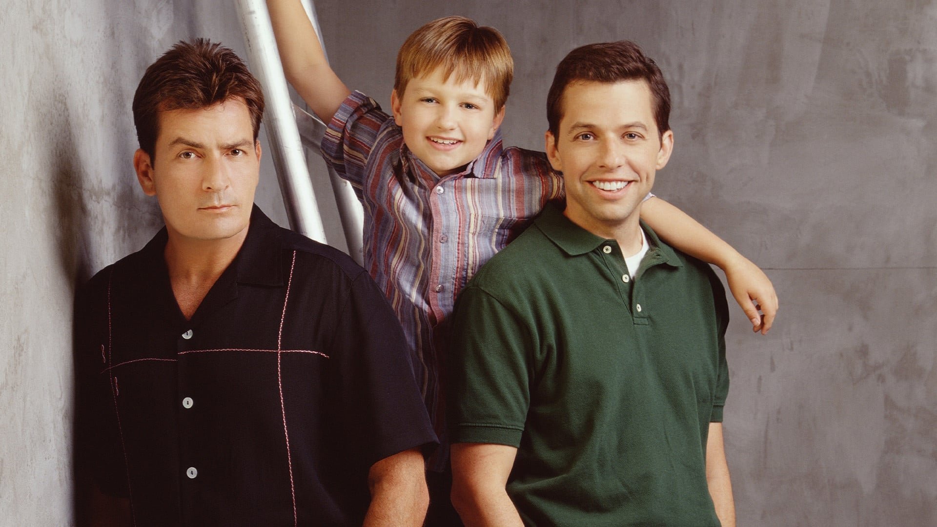 Two and a Half Men Season 7 Episode 10 : That's Why They Call It Ball Room