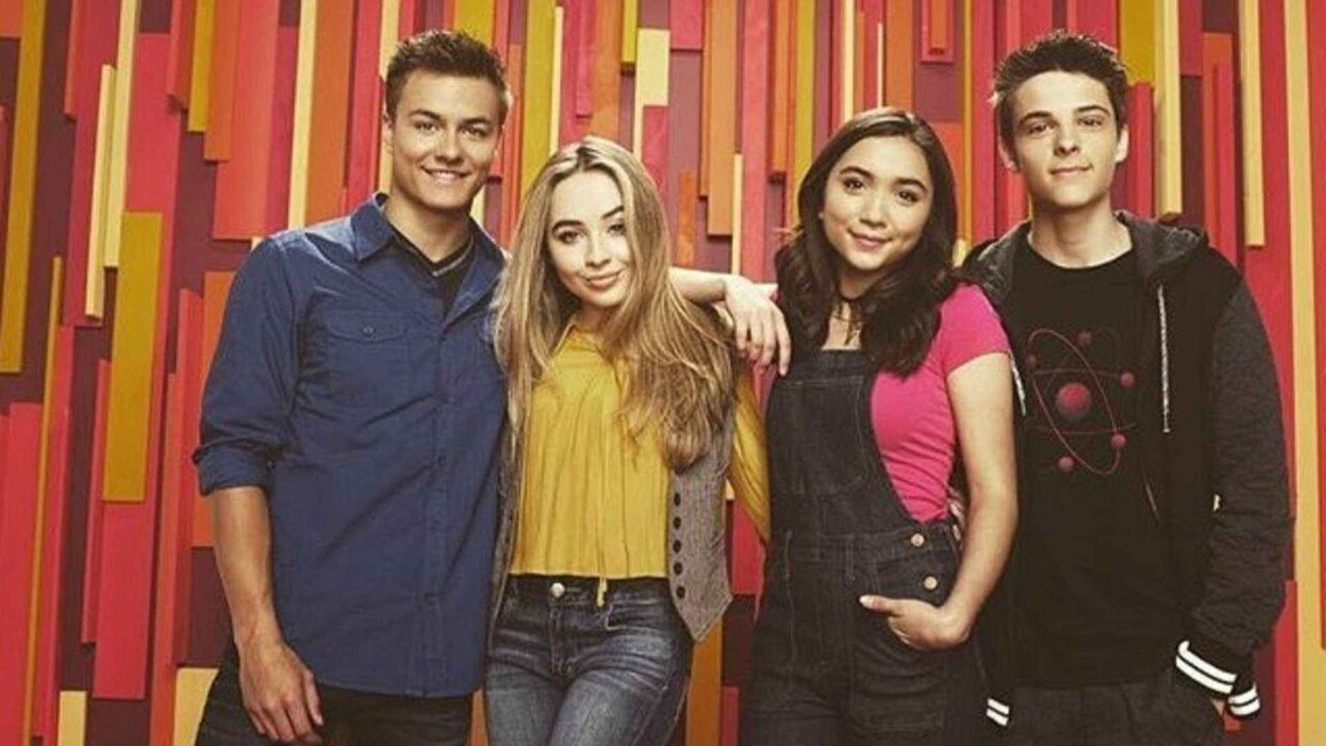 Girl Meets World Season 2 Episode 12 : Girl Meets Yearbook