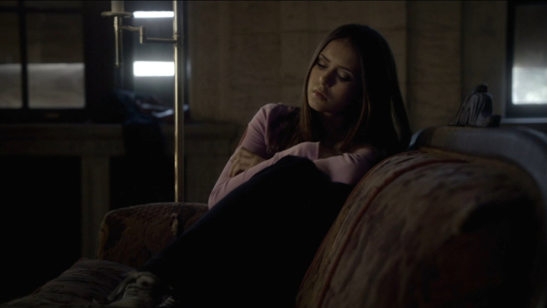 The Vampire Diaries Season 7 Episode 11 : Things We Lost in the Fire