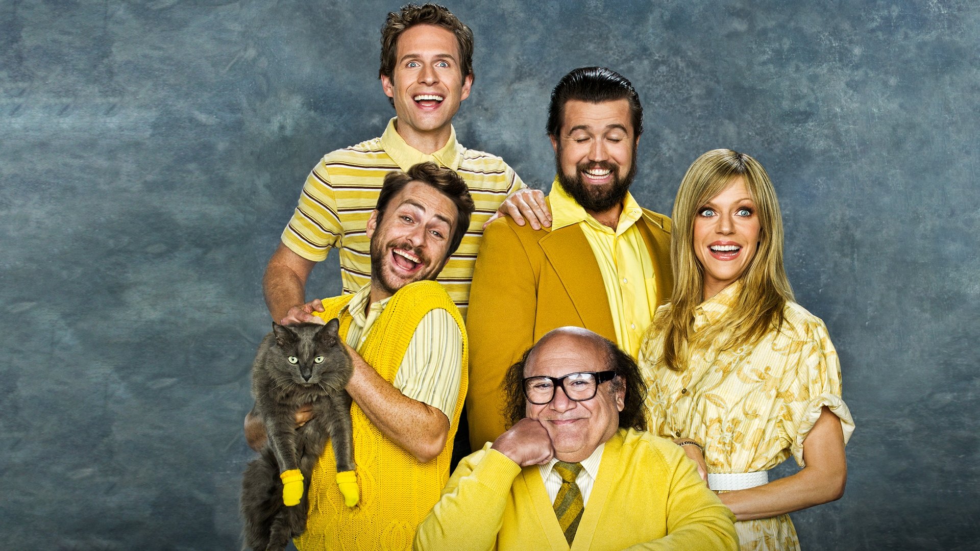 It's Always Sunny in Philadelphia Season 7 Episode 1 : Frank's Pretty Woman