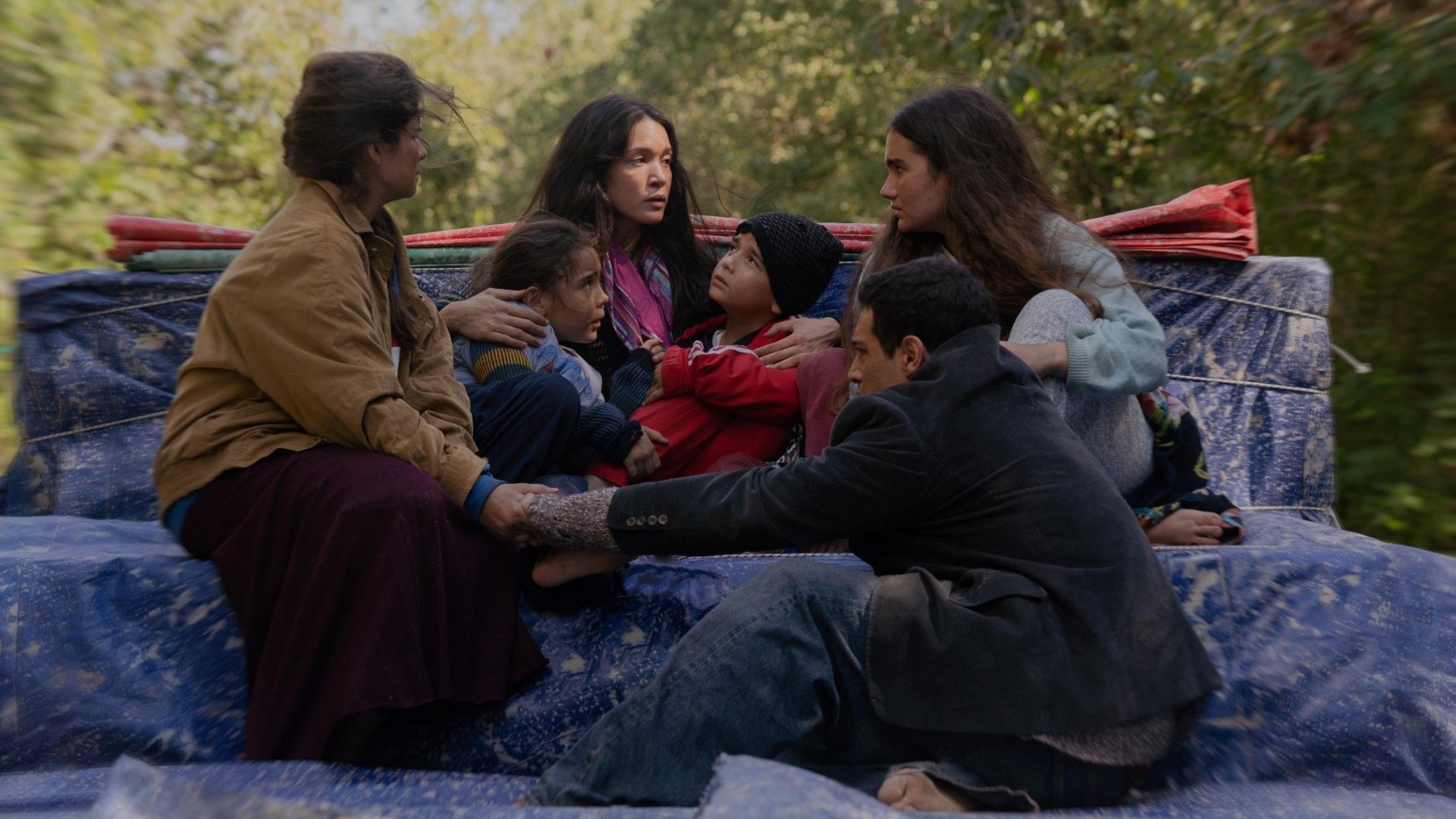 6 of Us Season 1 Episode 16 : Episode 16