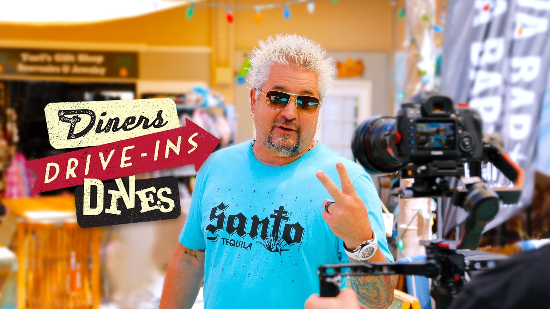 Diners, Drive-Ins and Dives Season 45 Episode 9 : Chicken and Ribs