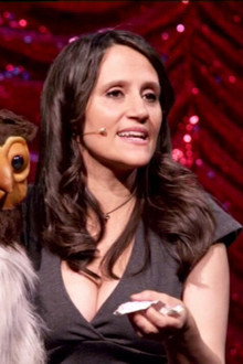 Nina Conti: Talk to the Hand