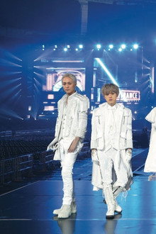 AAA Special Live 2016 in Dome -Fantastic Over-