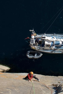 Vertical Sailing Greenland