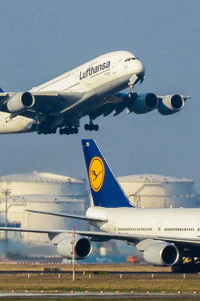 Airbus vs Boeing: The Jumbo Jet Race