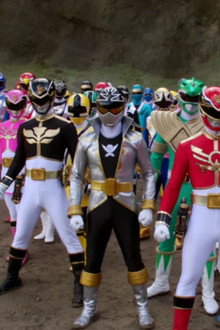 Power Rangers Super Megaforce: The Legendary Battle