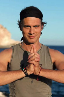 Yoga mit Ralf Bauer