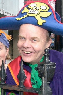 The Singing Kettle: Pirate Island