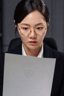 계약직만 9번 한 여자