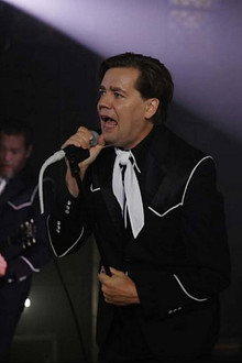 The Hives en concert privé à la Chapelle du Village Reille à Paris