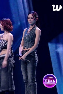 TWICE: Live Performance at the TMElive International Music Awards