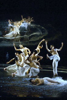 Cloud Gate Dance Theatre of Taiwan: Moon Water