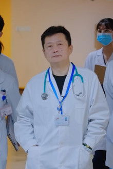 闪闪的儿科医生