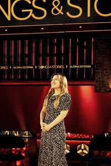 Songs & Stories with Kelly Clarkson