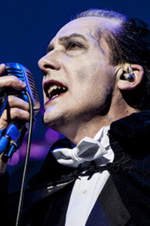 The Damned - A Night Of A Thousand Vampires Live In London