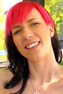 Vicky DeLuxe