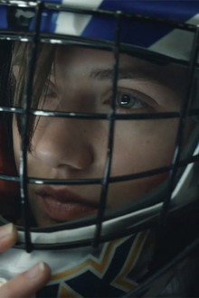 Manon aime le hockey