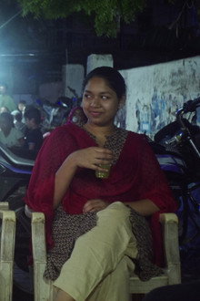 Gulab aur Aaina